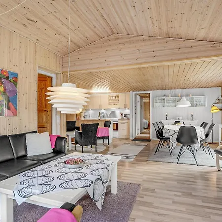 Сasa de vacaciones Preciosa Casa En Blåvand Con Sauna