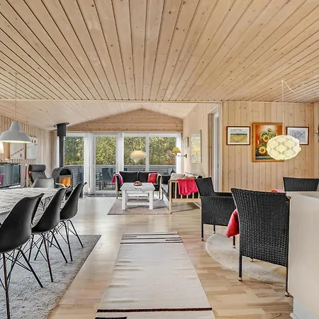 Preciosa Casa En Blåvand Con Sauna Сasa de vacaciones